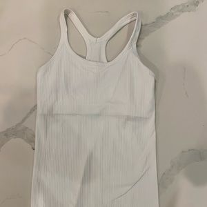 Size 8 lululemon tank top
